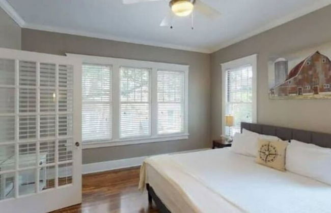 Large Group Downtown Rental - Westend - Photo 3