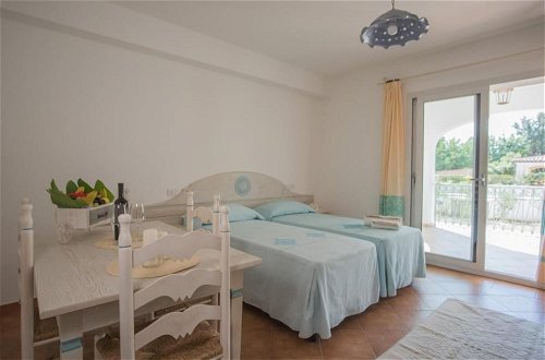 Photo 3 - Superb Le Residenze del Golfo di Orosei 1 Bedroom Apartment Sleeps 4
