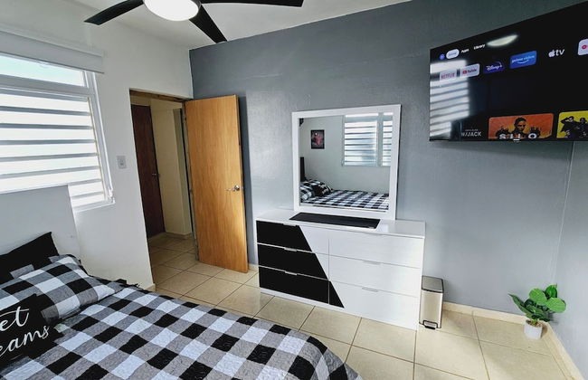 Cozy and Modern Apartment Black & White With Jacuzzi on Terrace - Foto 21
