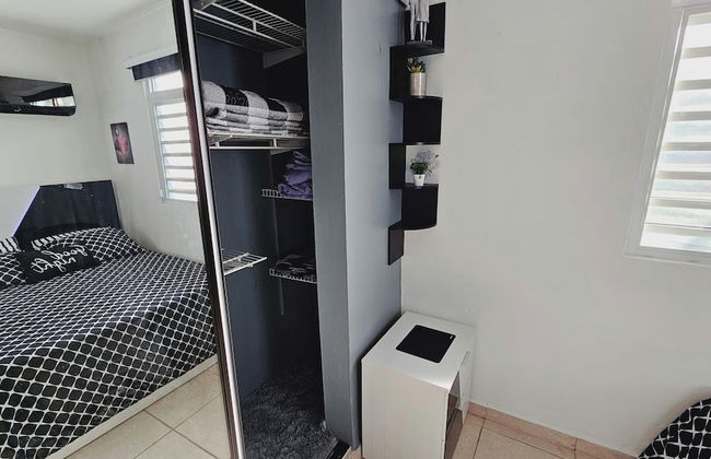 Cozy and Modern Apartment Black & White With Jacuzzi on Terrace - Foto 3