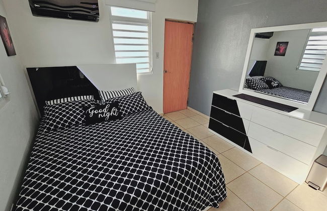 Cozy and Modern Apartment Black & White With Jacuzzi on Terrace - Foto 7