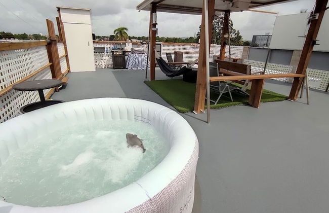 Cozy and Modern Apartment Black & White With Jacuzzi on Terrace - Foto 1