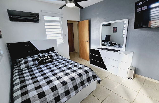 Cozy and Modern Apartment Black & White With Jacuzzi on Terrace - Foto 9