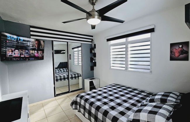 Cozy and Modern Apartment Black & White With Jacuzzi on Terrace - Foto 2