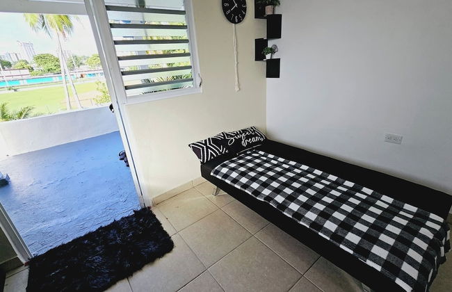 Cozy and Modern Apartment Black & White With Jacuzzi on Terrace - Foto 5