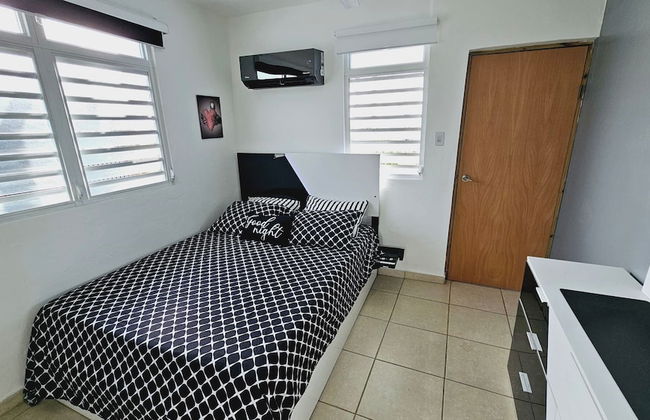 Cozy and Modern Apartment Black & White With Jacuzzi on Terrace - Foto 4