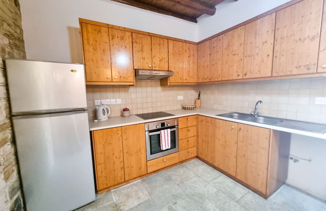 Traditional Village Pool Apartment - Photo 4