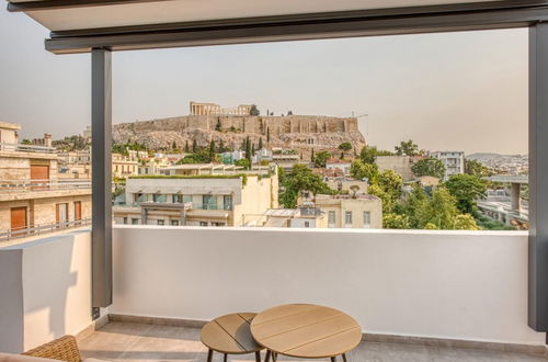 Photo 5 - Cozy Deck Roof Apt at the Foothills of Acropolis