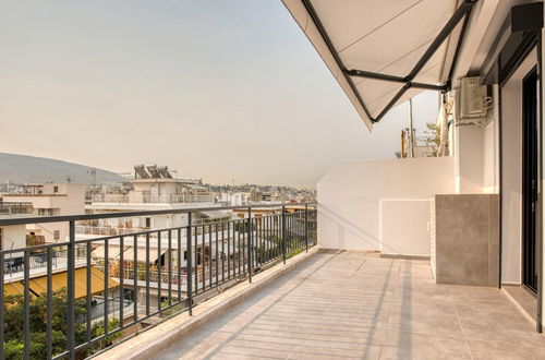 Photo 7 - Cozy Deck Roof Apt at the Foothills of Acropolis