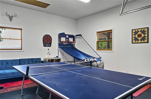Photo 34 - Spacious Murphy Cabin w/ Game Rooms + Mtn Views