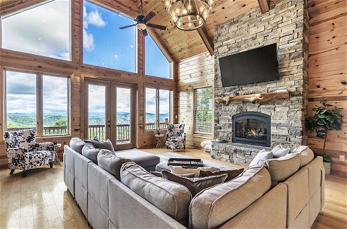 Photo 8 - Spacious Murphy Cabin w/ Game Rooms + Mtn Views
