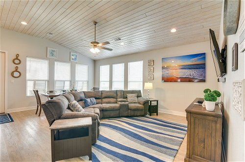 Photo 7 - 'absolute Beach' - Luxe Crystal Beach Home w/ Deck