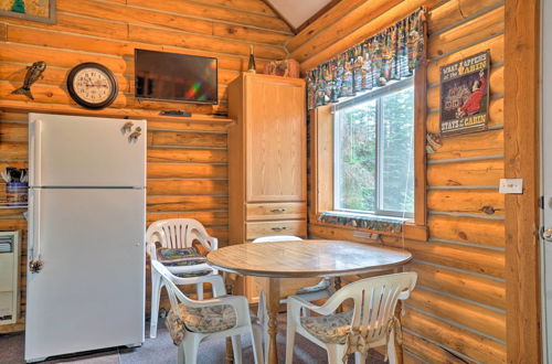 Photo 16 - Soldotna Cabin w/ Essentials- 4 Mi to Fishing