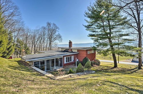 Photo 1 - Cozy Home w/ Private Patio & Views, Hiking On-site