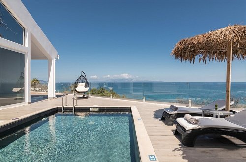 Foto 1 - Luxury Villa Cavo Mare Meltemi With Private Pool Jacuzzi