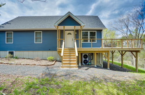 Photo 25 - Sleepy Hollow Lake Home w/ Deck, Pool Access