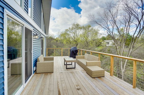 Photo 6 - Sleepy Hollow Lake Home w/ Deck, Pool Access