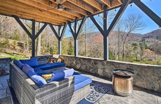 Foto 1 - Comfy Asheville Vacation Rental With Hot Tub