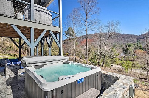 Photo 13 - Comfy Asheville Vacation Rental With Hot Tub