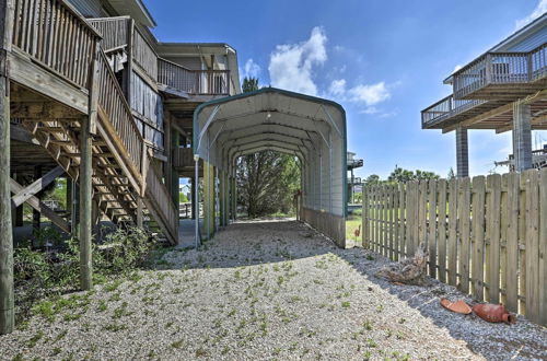 Photo 36 - Cozy Home With Ocean View: 5 Mi to Keaton Beach