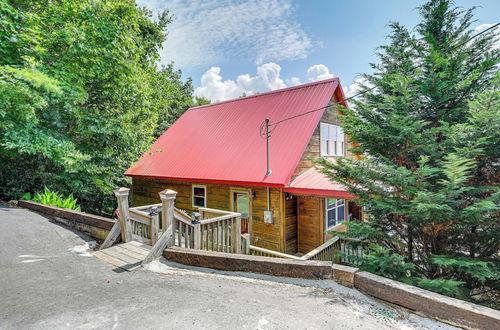 Foto 25 - Warm & Cozy Cabin w/ Deck on Top of the Blue Ridge