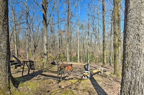 Foto 8 - Arkansas Log Cabin Rental Near Lake Greeson