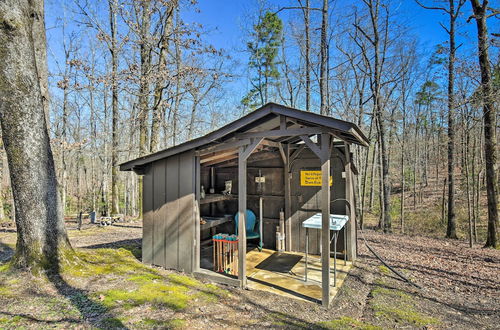 Foto 10 - Arkansas Log Cabin Rental Near Lake Greeson