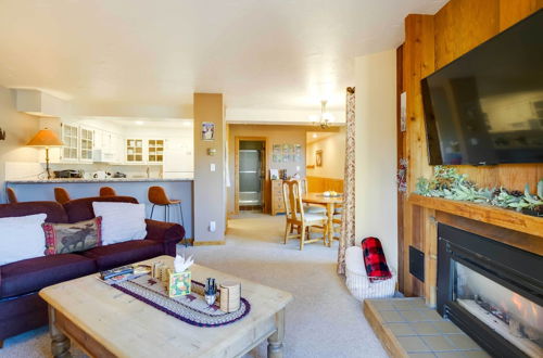 Photo 18 - Cozy Ski-in/ski-out Breckenridge Condo: Mtn Views