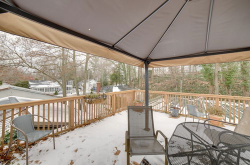 Photo 13 - Charming Saugatuck Condo w/ Private Deck + Grill