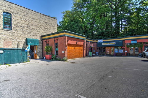 Photo 5 - Charming Saugatuck Condo w/ Private Deck + Grill