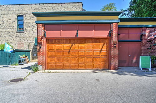 Photo 7 - Charming Saugatuck Condo w/ Private Deck + Grill