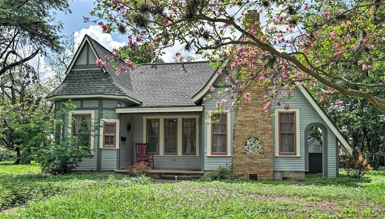 Photo 1 - Adorable Cottage < 1 Mi to Guadalupe River & Dtwn