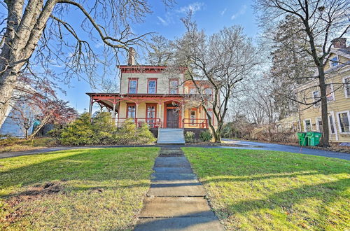 Foto 9 - Centrally Located Apt in Victorian Mansion