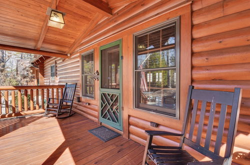 Photo 9 - Wooded Cabin: Mtn Views, Hot Tub & 2 Decks