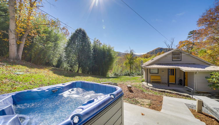 Photo 1 - Bright Farmhouse w/ Hot Tub & Mountain View