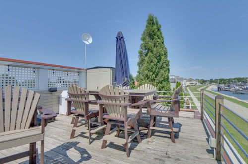 Photo 29 - Lakefront Home w/ Rooftop Deck, Grill, Games