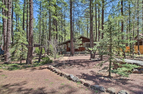 Photo 15 - Family-friendly Pinetop Cabin w/ Deck & Grill