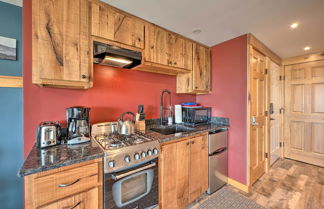 Photo 3 - Cozy Condo: Ski-in & Out w/ Burke Mountain Access