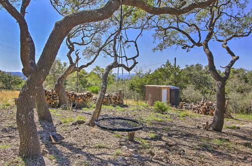 Photo 6 - Private Hill Country House w/ Deck on 7 Acres