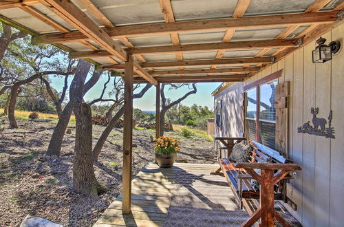 Photo 2 - Private Hill Country House w/ Deck on 7 Acres