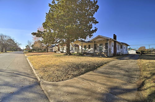 Photo 25 - Colorful Tulsa Duplex w/ Porch: Dogs Welcome