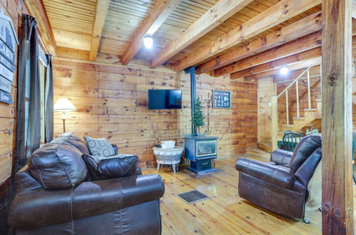 Photo 37 - Comfy Taswell Cabin Rental - Community Amenities