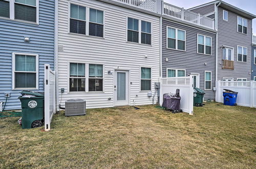 Photo 27 - Modern Townhome 4 Mi to Downtown Frederick