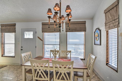 Photo 21 - Galveston Beachfront House w/ Deck & Ocean Views