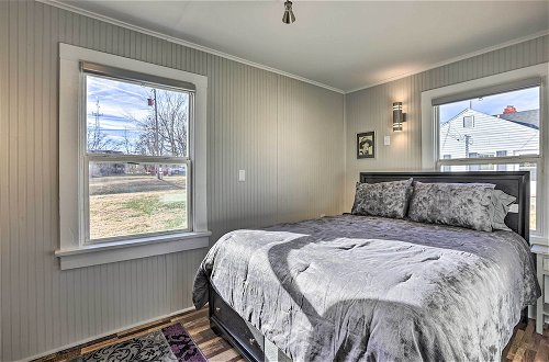 Photo 20 - Homey Cottage With Sunroom & Smart TV