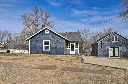 Photo 27 - Homey Cottage With Sunroom & Smart TV