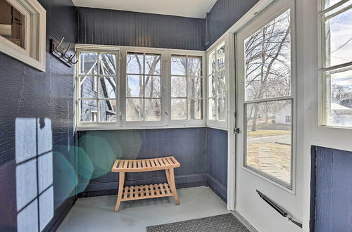 Photo 11 - Homey Cottage With Sunroom & Smart TV