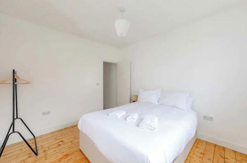 Foto 10 - Bright 2BD Flat - 4 min Walk to Hampstead Heath