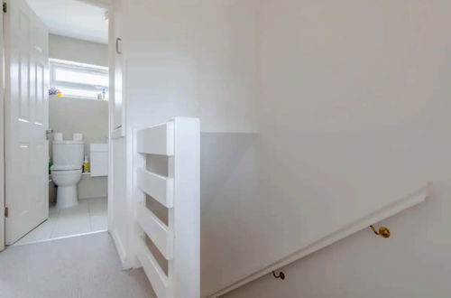 Photo 21 - Bright and Inviting 2BD House - Bethnal Green