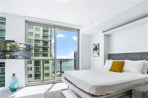 Foto 15 - Modern High-Rise Condo with Pool/Gym, in Central DT MIAMI